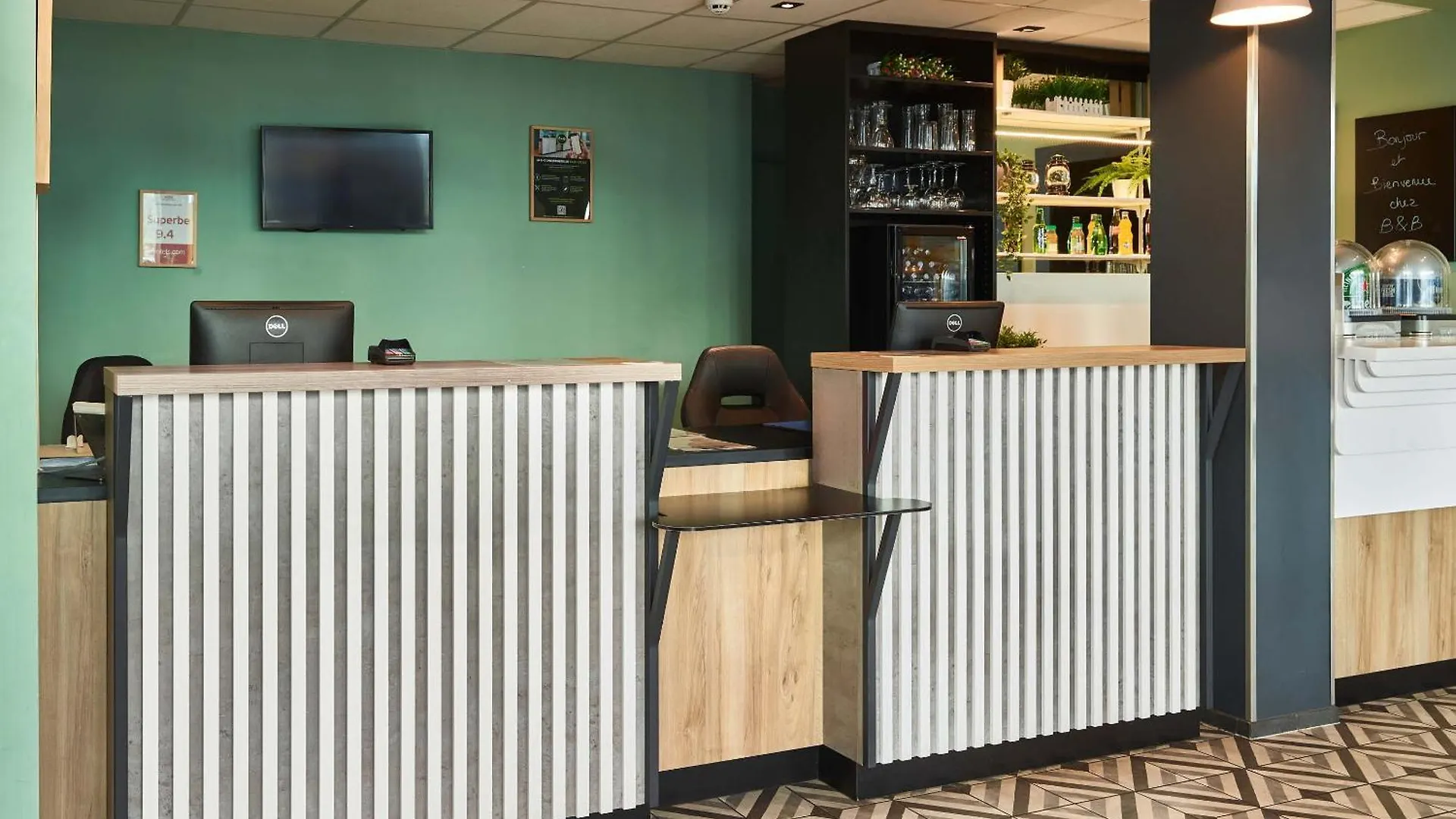B&B Hotel Massy Gare Tgv