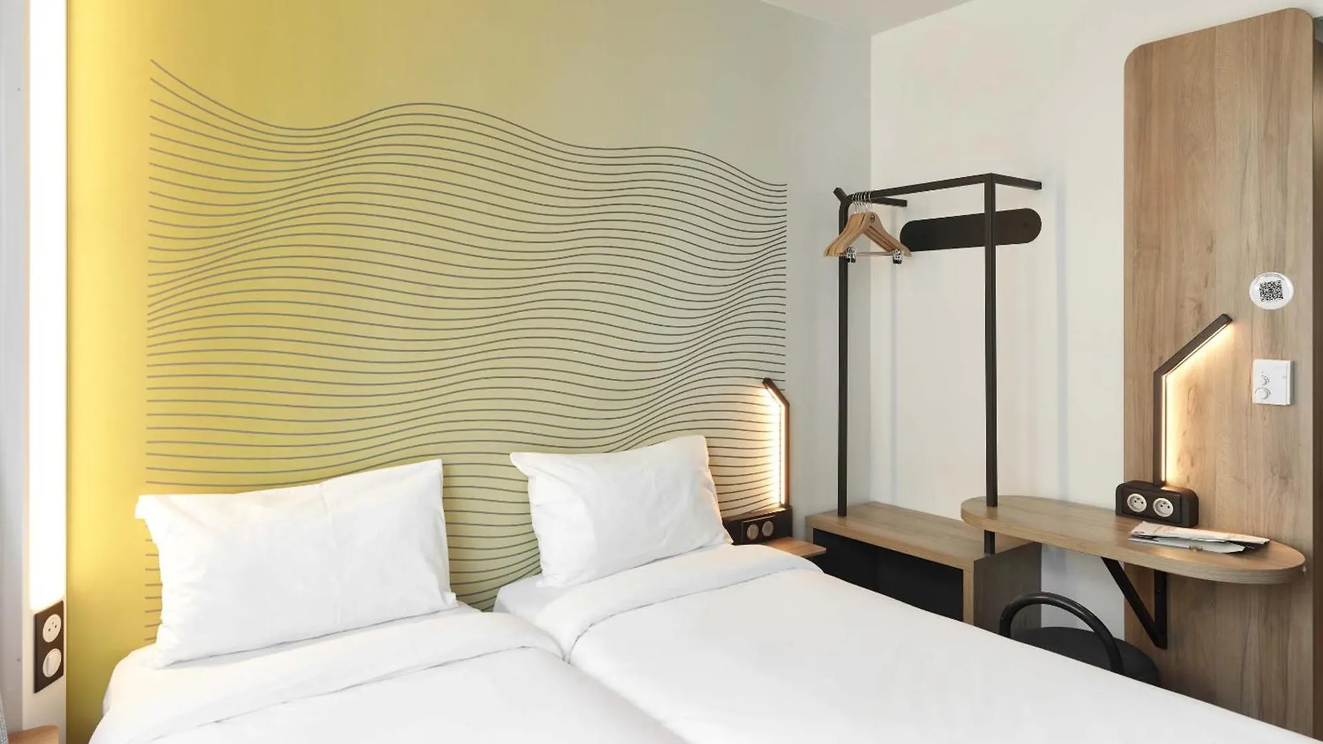 B&B Hotel Massy Gare Tgv 3*, Massy (Essonne)