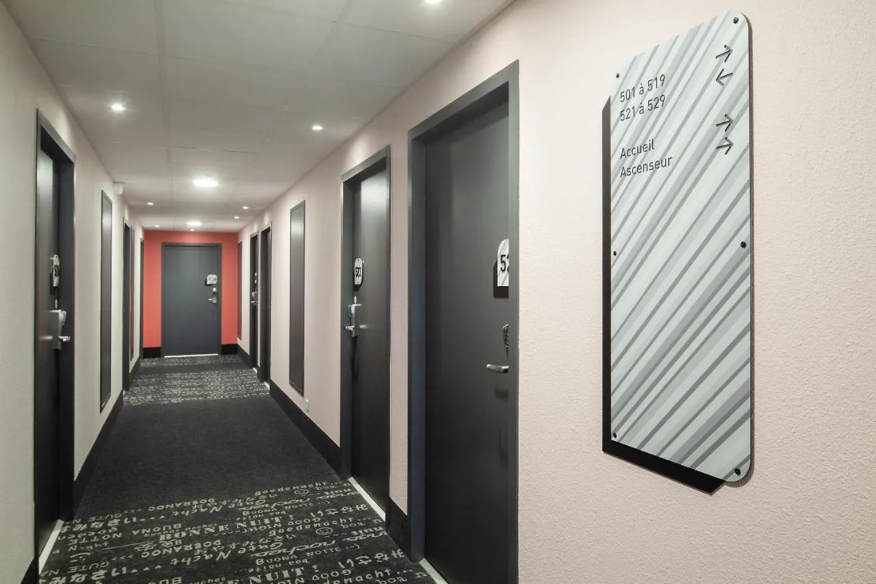 B&B Hotel Massy Gare Tgv 3*, Massy (Essonne) Francie